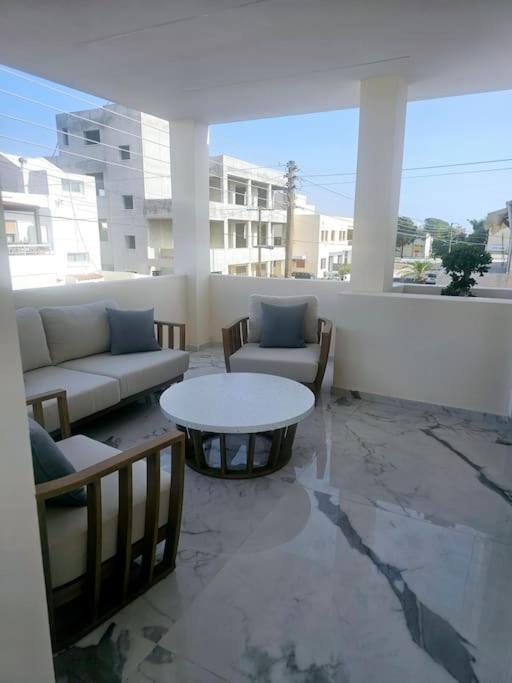 Deluxe Apartment Pafos Exterior foto